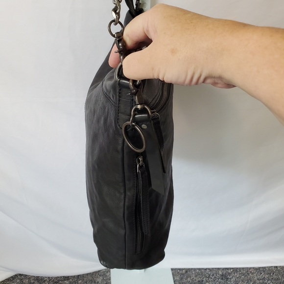 Frye and Co. Women's Riley leather Crossbody chain strap purse/ bag - Picture 6 of 11